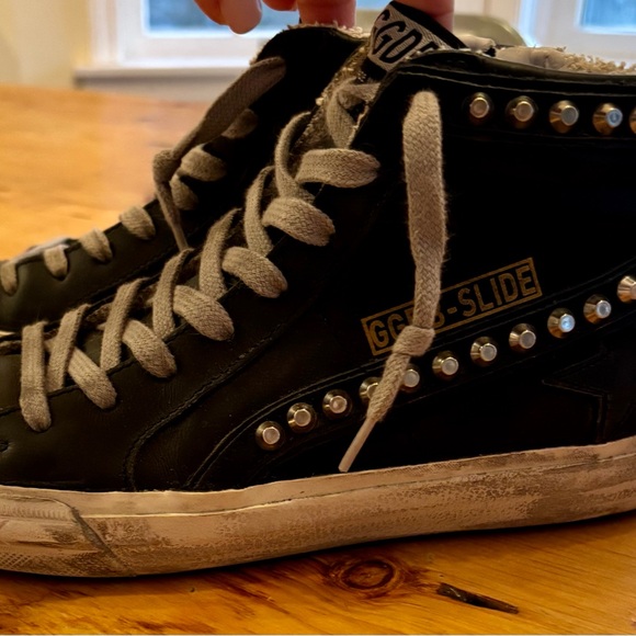 Golden Goose
Women's Slide Classic Leather Sneakers, Size 7, worn twice. - Picture 3 of 16